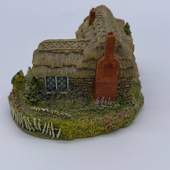 Lilliput Lane Hand Made Cottage "Olde Porterfield - Picture 13 of 14